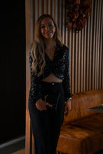Afbeelding in Gallery-weergave laden, Mila Sparkle Twist Crop Top
