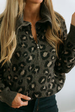 Afbeelding in Gallery-weergave laden, Lani Leopard zip-up sweater
