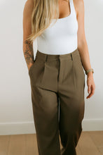 Afbeelding in Gallery-weergave laden, Jess Taupe Trousers

