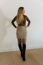 Afbeelding in Gallery-weergave laden, Mell Taupe Wool Skirt

