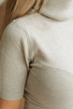 Afbeelding in Gallery-weergave laden, Taupe turtleneck top
