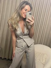 Afbeelding in Gallery-weergave laden, Taupe suit set short sleeves
