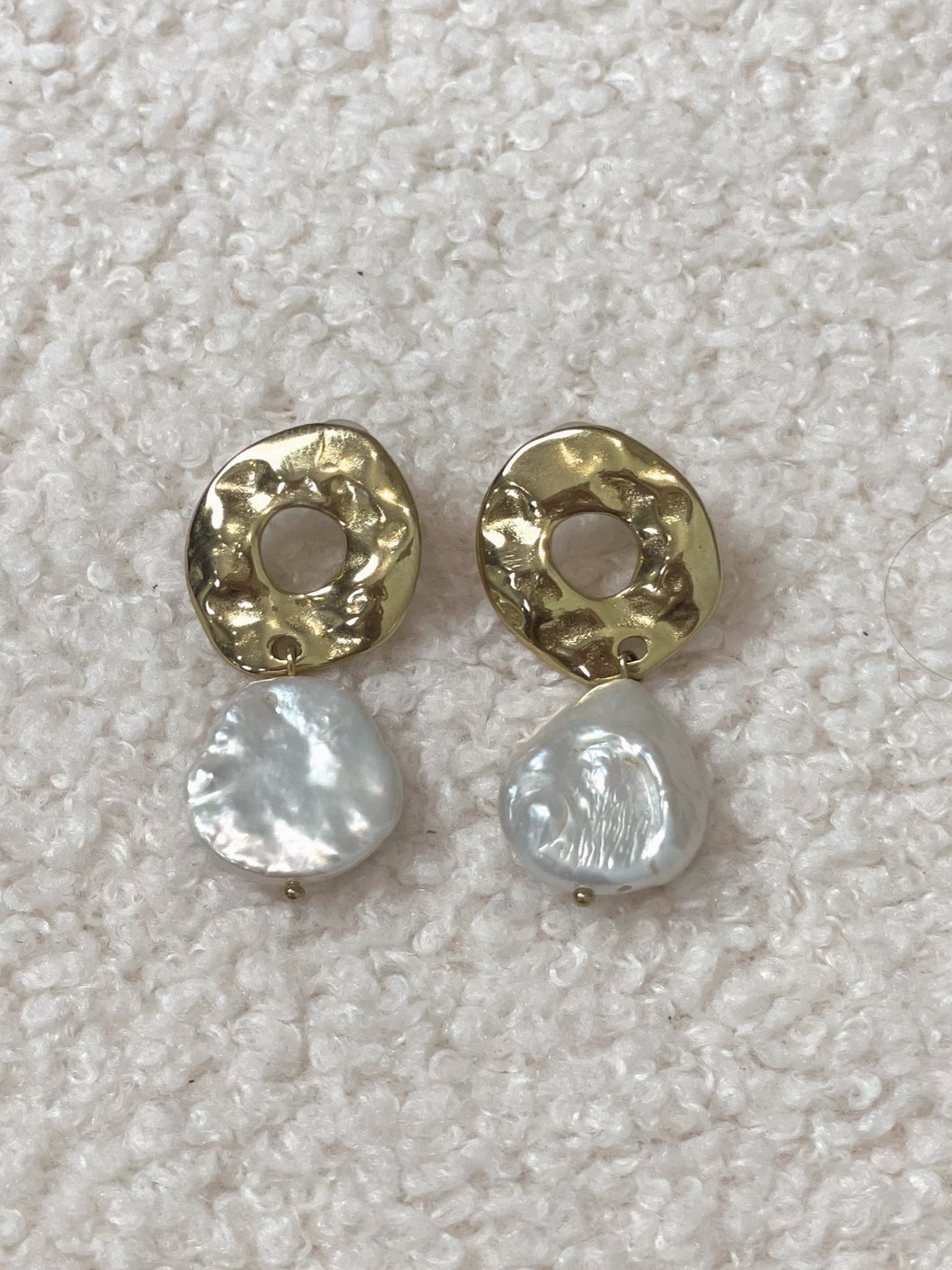 Golden Pearl Earrings